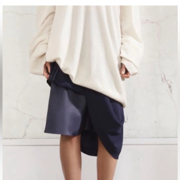 Maison Margiela x H&M Skirt Asymmetric Navy Midi sold out unique classy designer - Picture 3 of 12